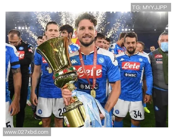 默滕斯简介:比利时足球天才的成长历程与辉煌成就